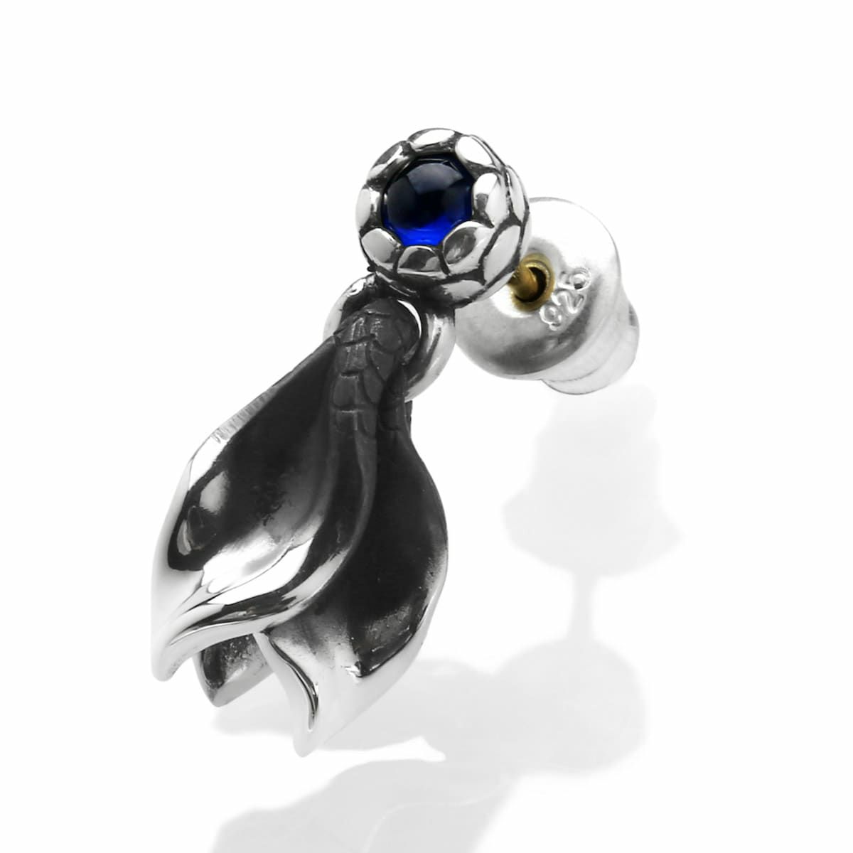 ブラッディマリー ベビー フィン ストーン ピアス サファイア