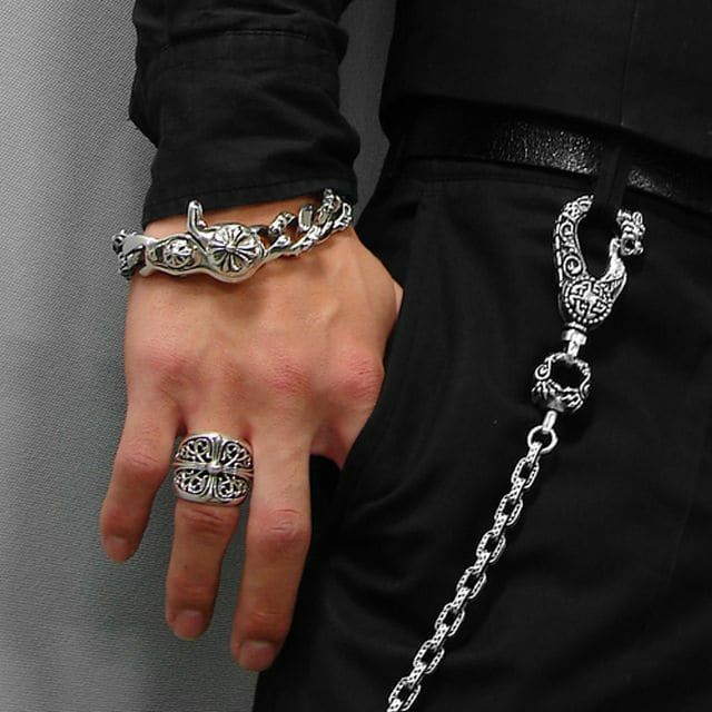 CHROME HEARTS クラシックオーバルクロスリング-