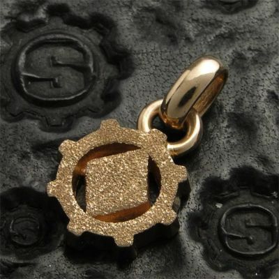 要見積もり】スターリンギア K18 タイニーグルーブクロスチャーム | ジュエリーコネクション Jewelry Connection