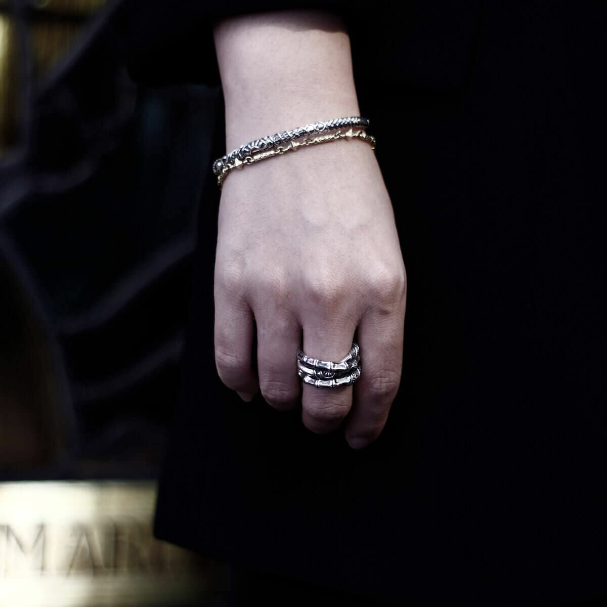 ブラッディマリー アクロバットリング | ジュエリーコネクション