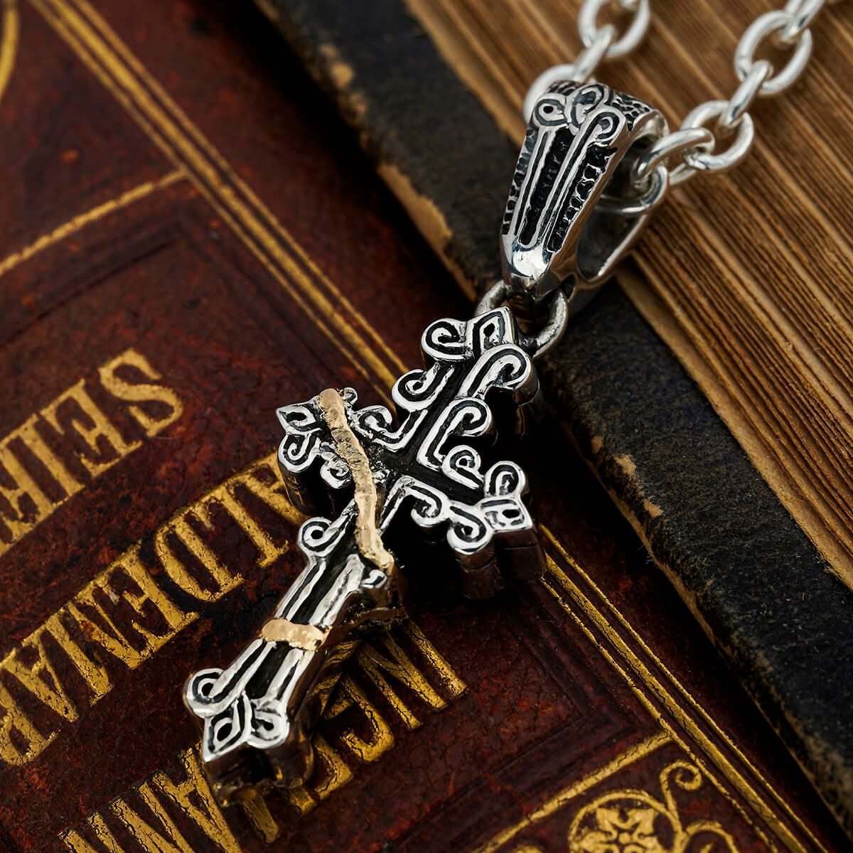 レザーズアンドトレジャーズ | ジュエリーコネクション Jewelry Connection