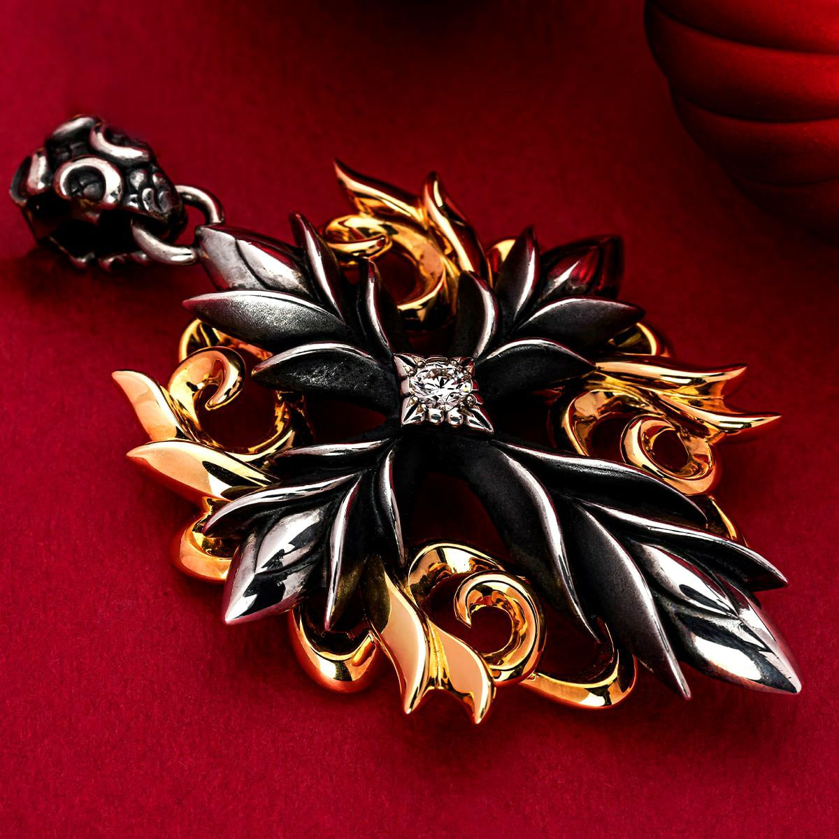 ブラッディマリー アンドロメダペンダント w/K18フレーム w  