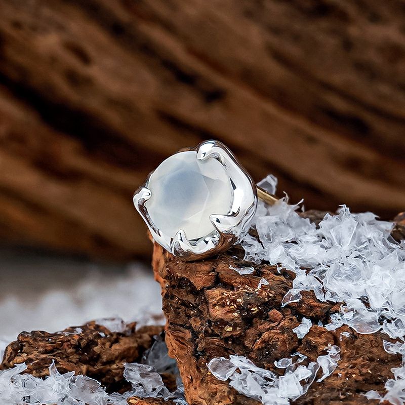 ブラッディマリー Nut ナットピアス -木の実- w/ロードライト