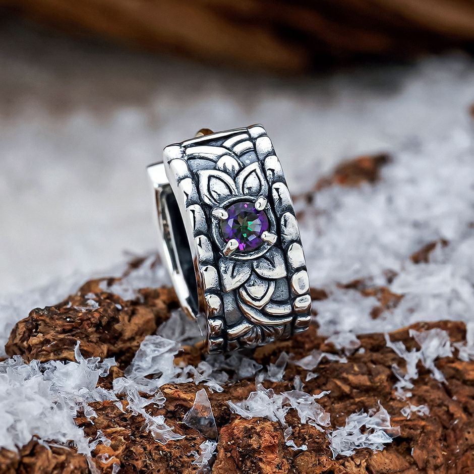 ブラッディマリー ブッディストランプピアス -仏光万華鏡- w